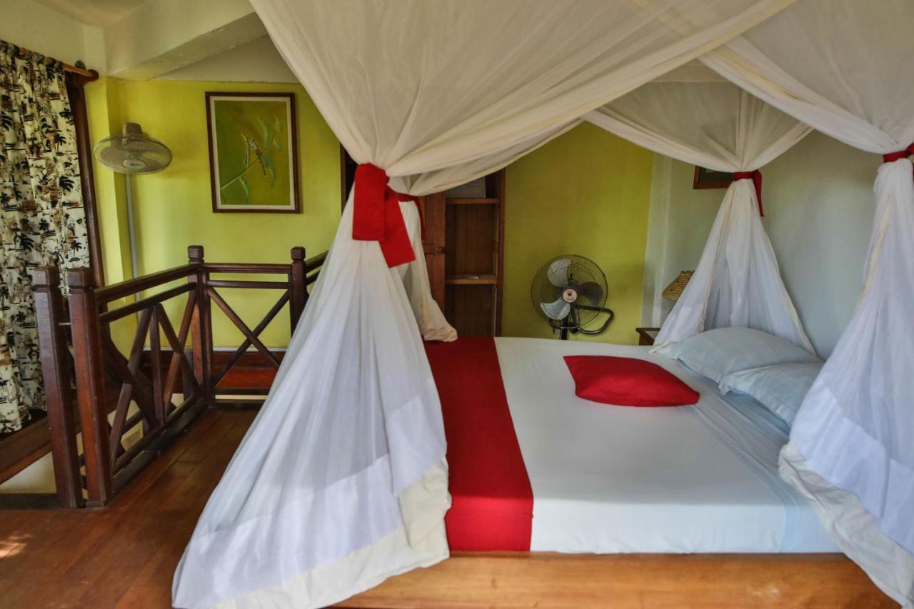 Olympe De Bemaraha Hotel Bekopaka Екстериор снимка