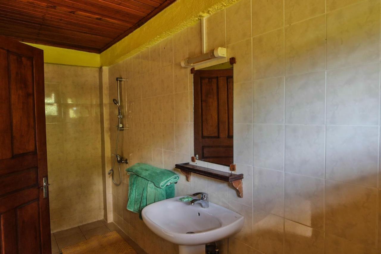 Olympe De Bemaraha Hotel Bekopaka Екстериор снимка