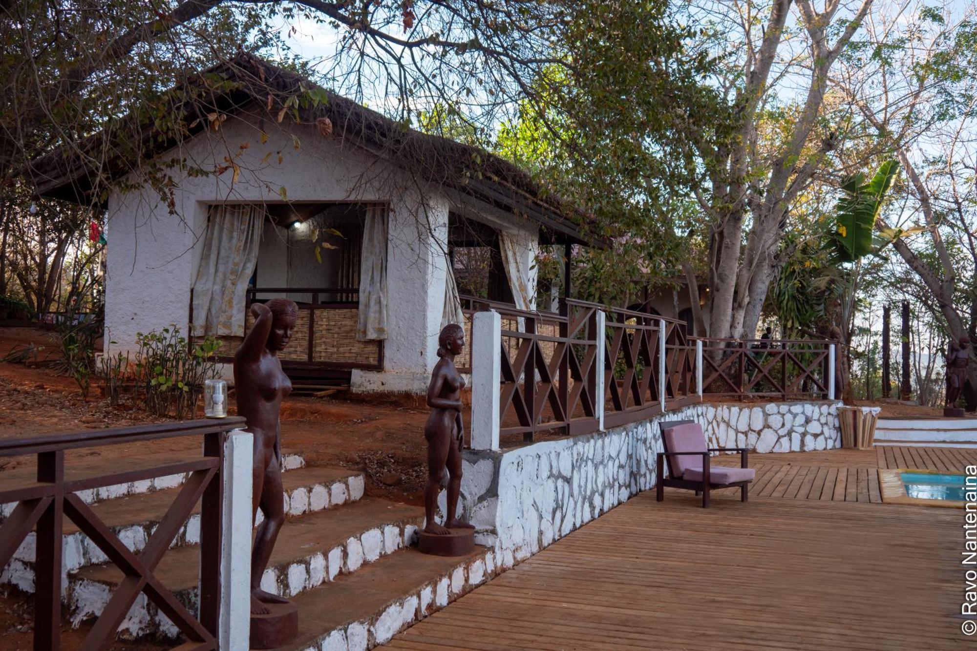Olympe De Bemaraha Hotel Bekopaka Екстериор снимка